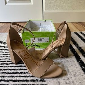 NEVER WORN Sam Edelman block heel nude heels